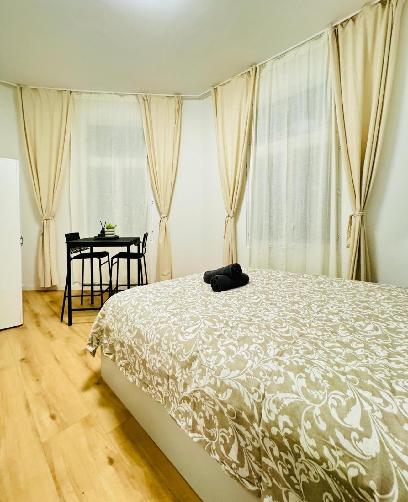 4br Shared With View Only 7- Min To Westbahnhof Appartement Vienne