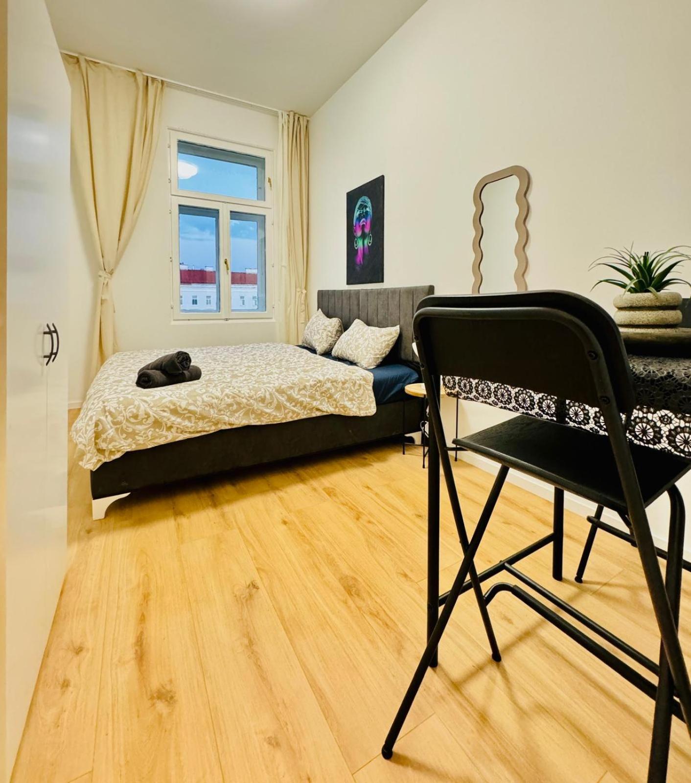 4br Shared With View Only 7- Min To Westbahnhof Appartement