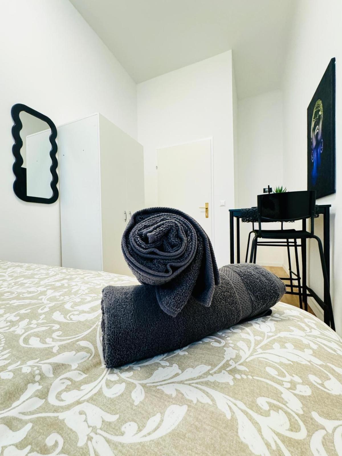 Apartament 4br Shared With View Only 7- Min To Westbahnhof *